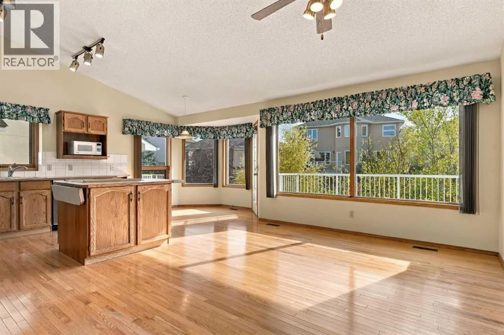 51 Edgebrook Circle NW