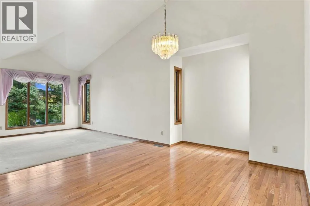 51 Edgebrook Circle NW