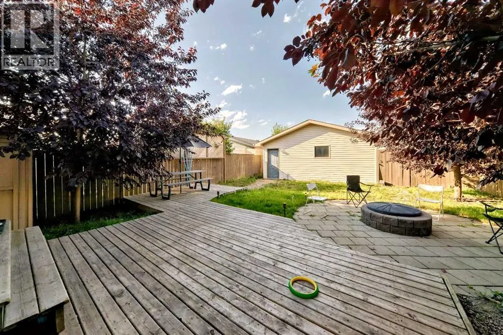 57 Martinvalley Way NE
