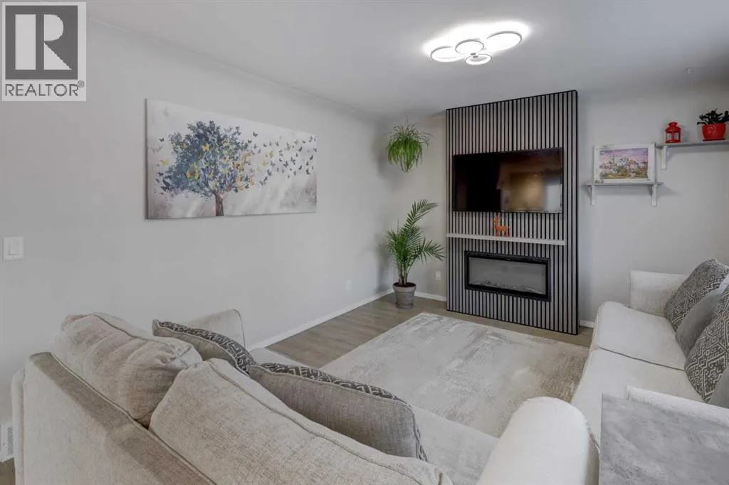 68 Arbour Crest Road NW