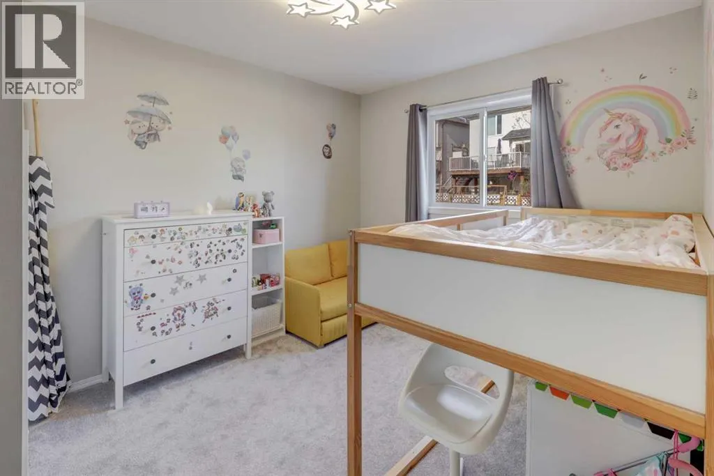 68 Arbour Crest Road NW