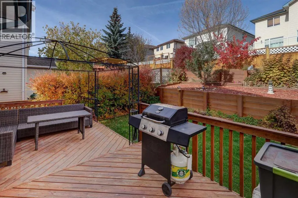68 Arbour Crest Road NW