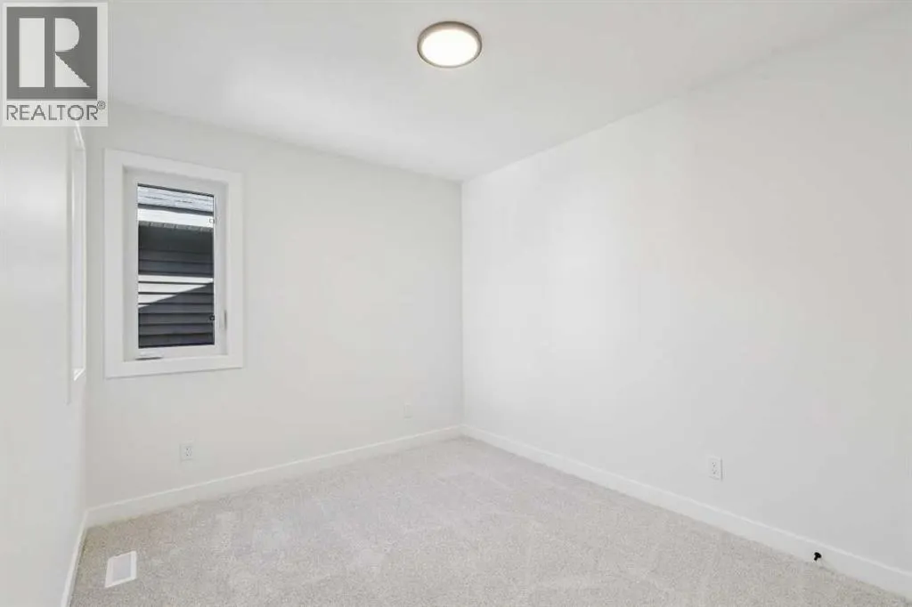 73 Sora Gardens SE