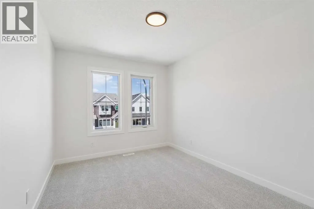 73 Sora Gardens SE