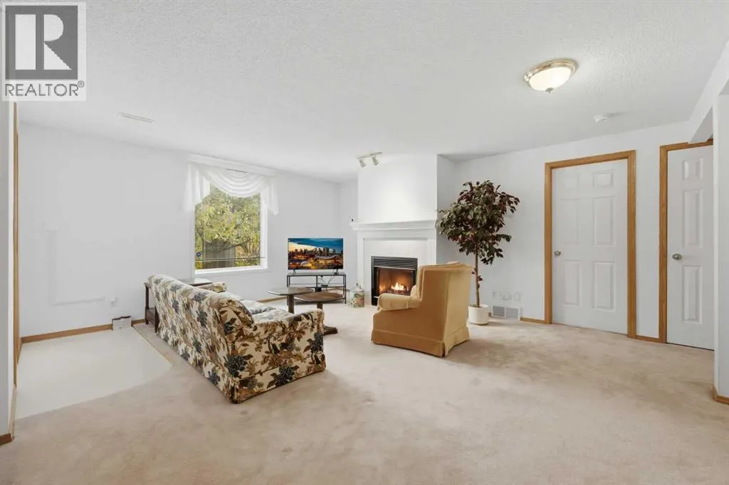 614 Sierra Madre Court SW