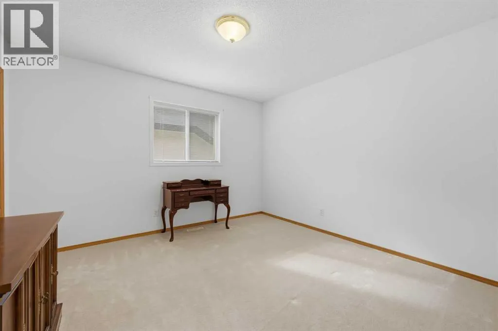 614 Sierra Madre Court SW