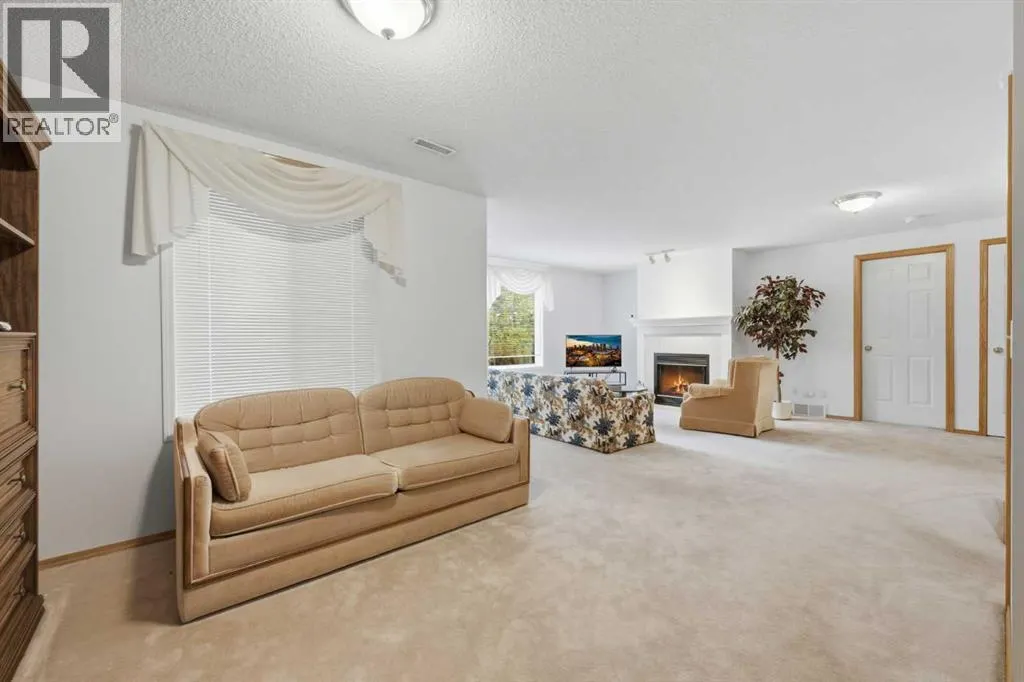 614 Sierra Madre Court SW
