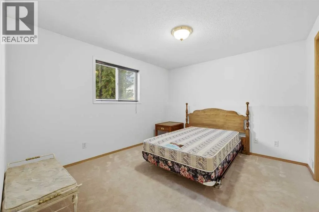 614 Sierra Madre Court SW