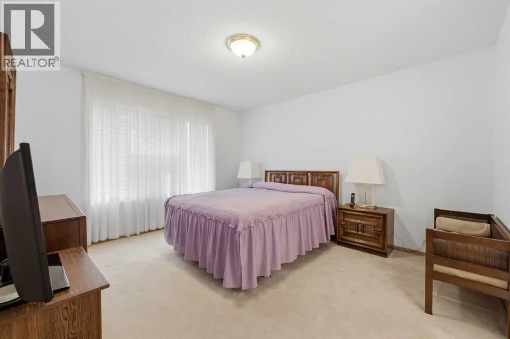 614 Sierra Madre Court SW
