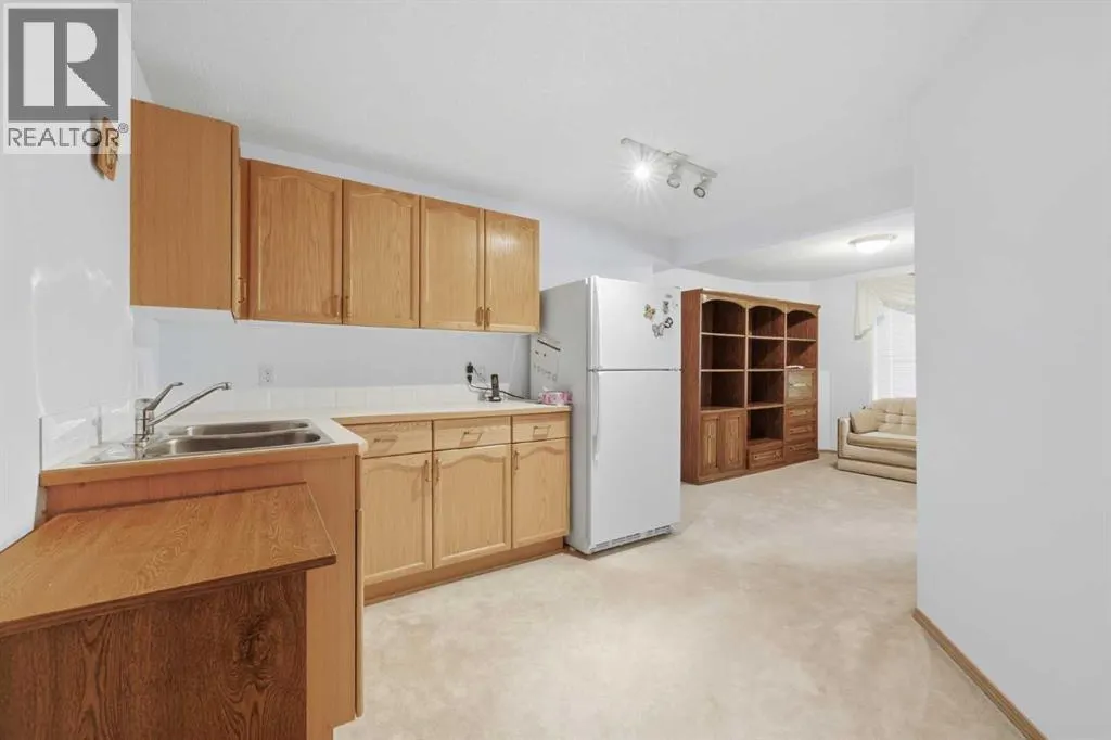 614 Sierra Madre Court SW