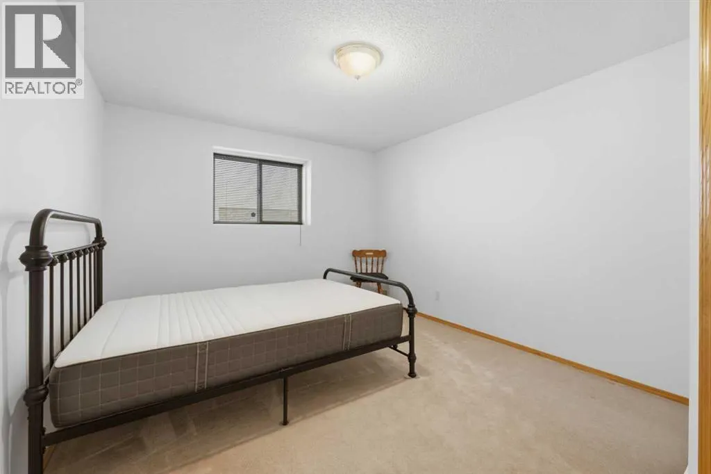 614 Sierra Madre Court SW
