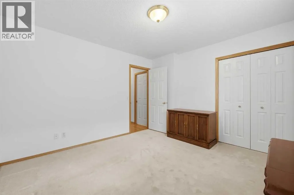 614 Sierra Madre Court SW