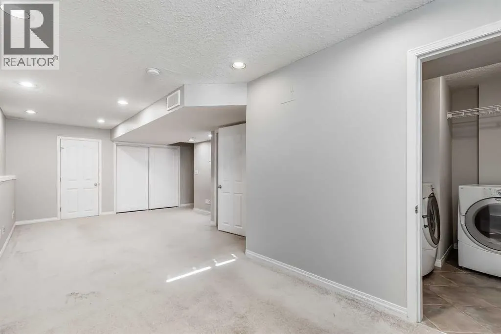 101, 703 Luxstone Square SW