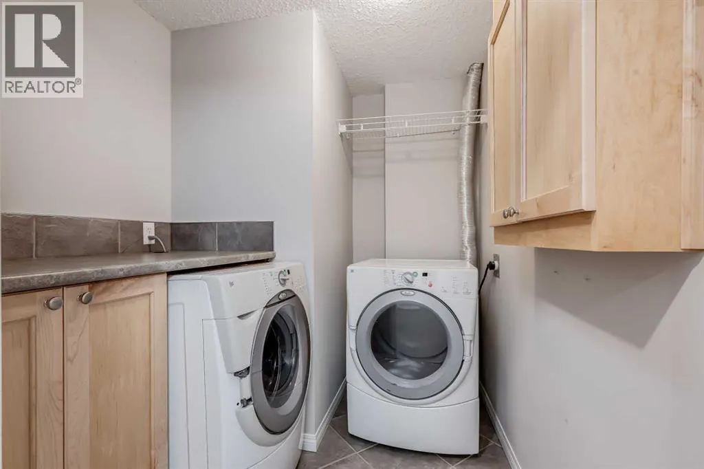 101, 703 Luxstone Square SW