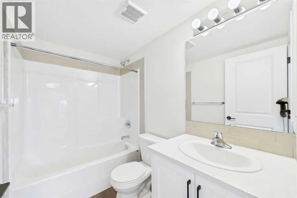 1203, 115 Prestwick Villas SE
