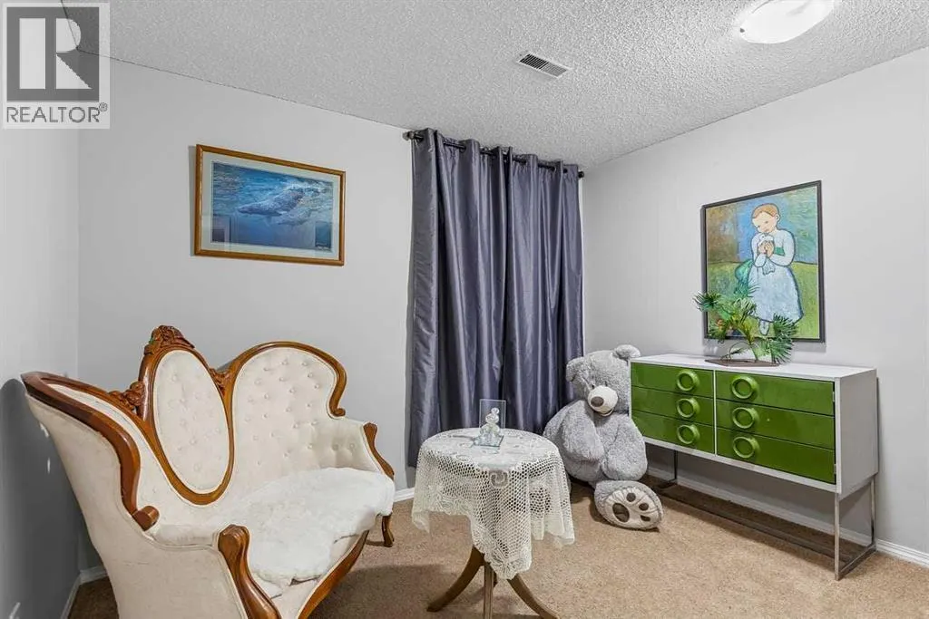 101 Pinemont Bay NE