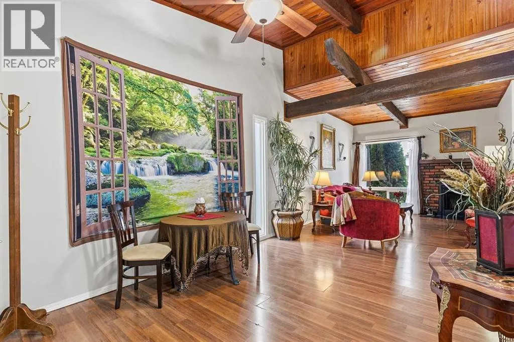 101 Pinemont Bay NE