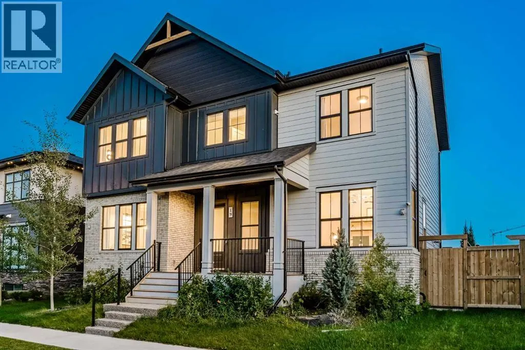 19 Bluerock Avenue SW