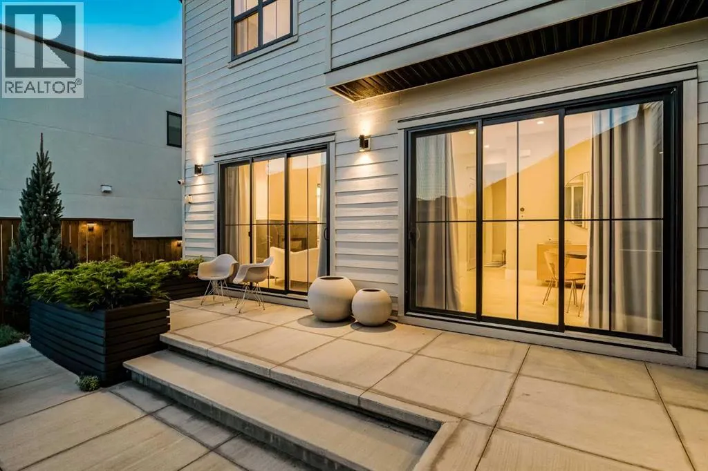 19 Bluerock Avenue SW