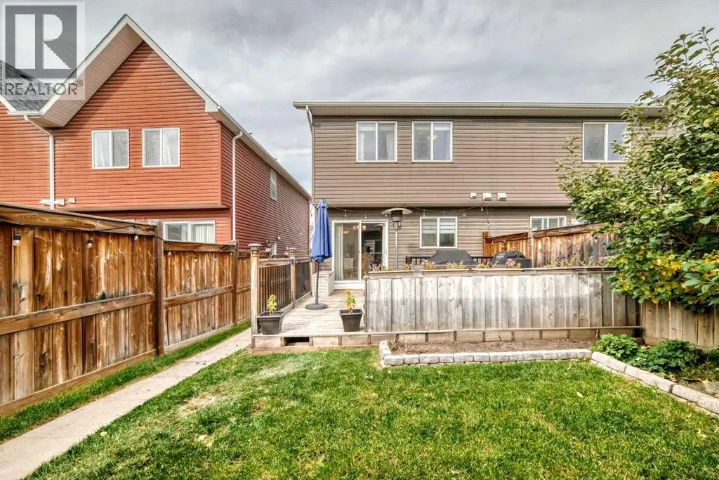 523 Auburn Bay Avenue SE