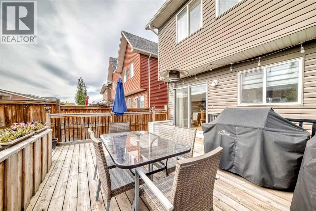523 Auburn Bay Avenue SE