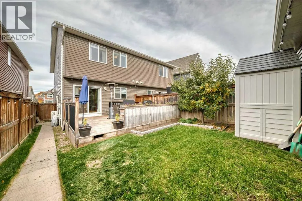 523 Auburn Bay Avenue SE