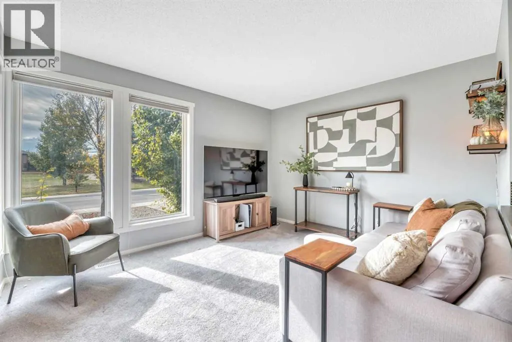 212 Walden Drive SE