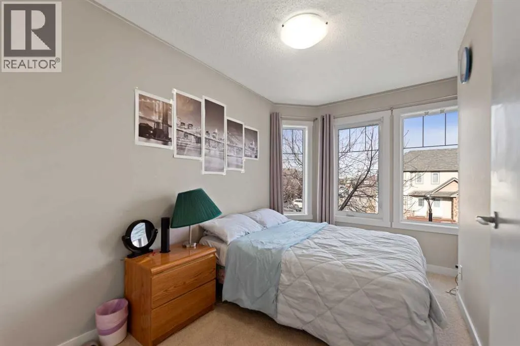 209, 2445 Kingsland Road SE