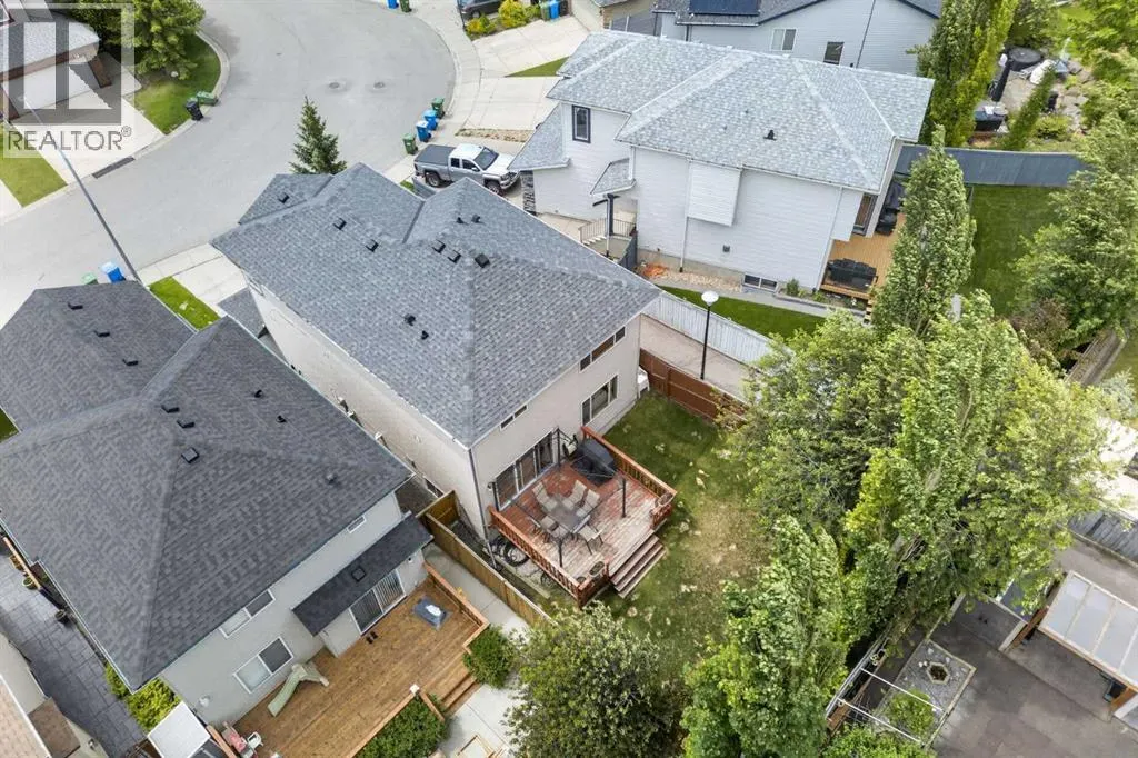 60 Tuscany Ridge Crescent NW