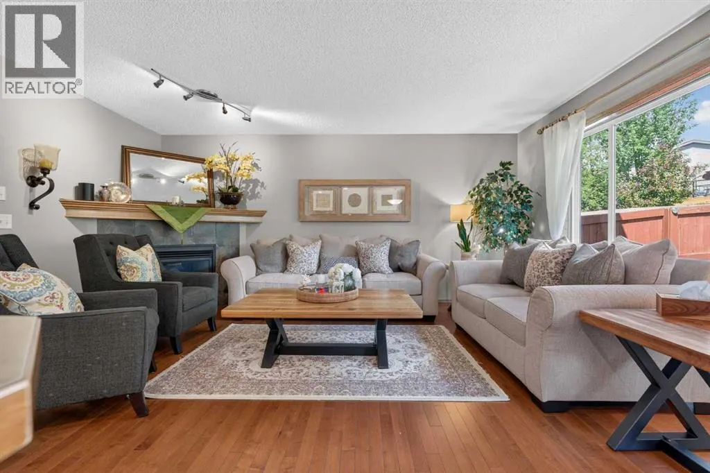 60 Tuscany Ridge Crescent NW