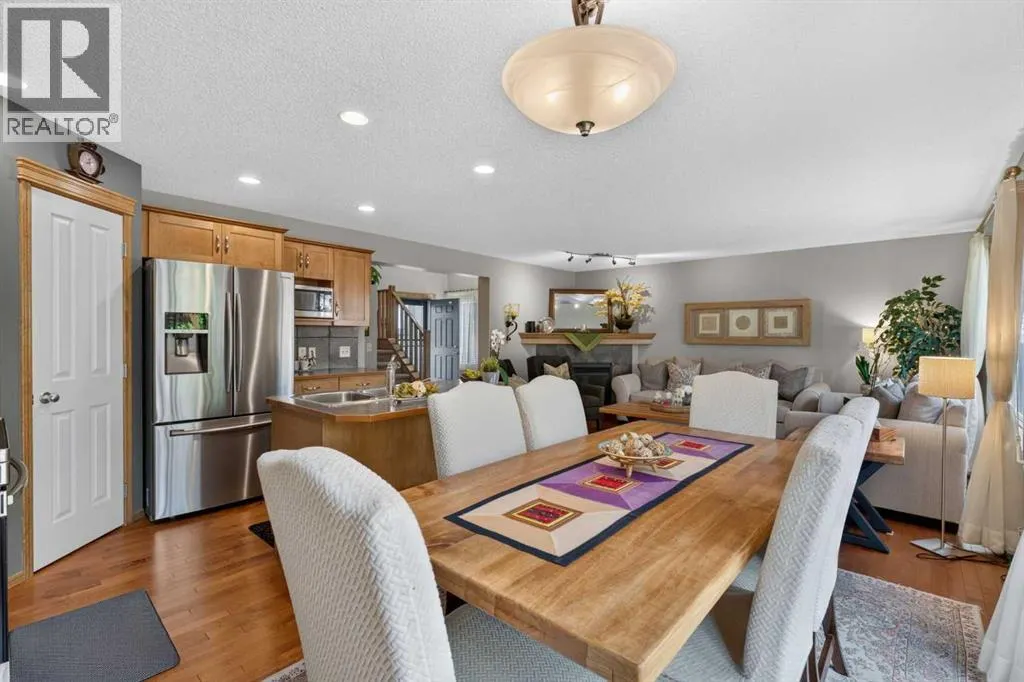 60 Tuscany Ridge Crescent NW
