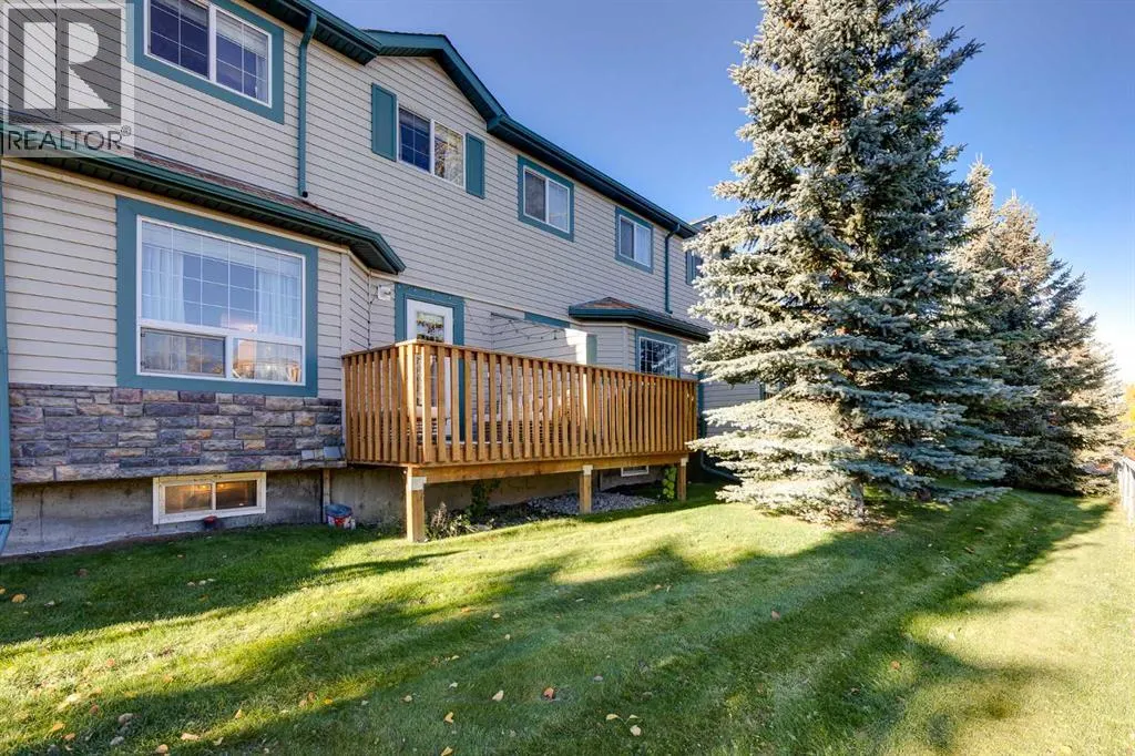 25, 156 Canoe Drive SW