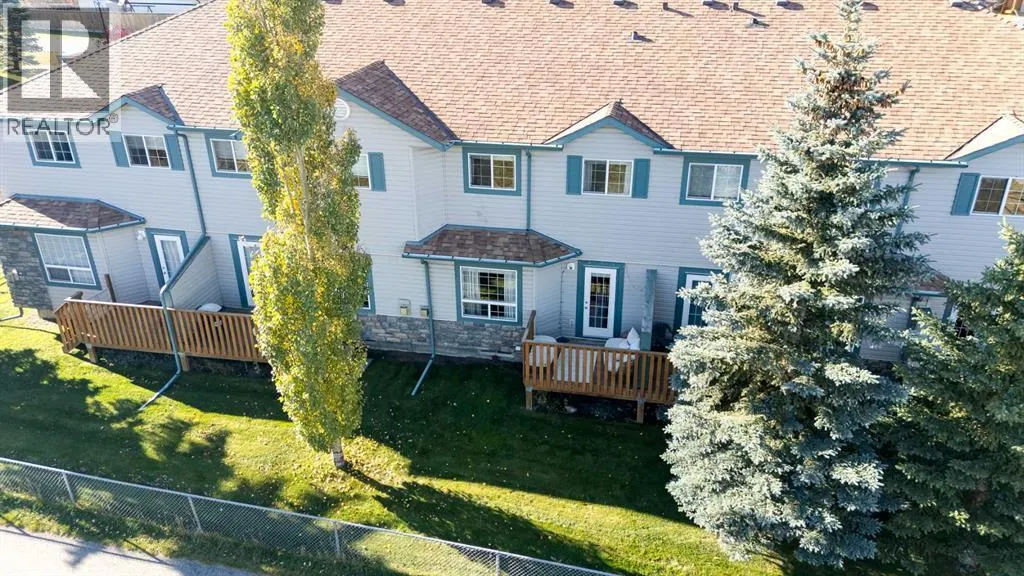25, 156 Canoe Drive SW