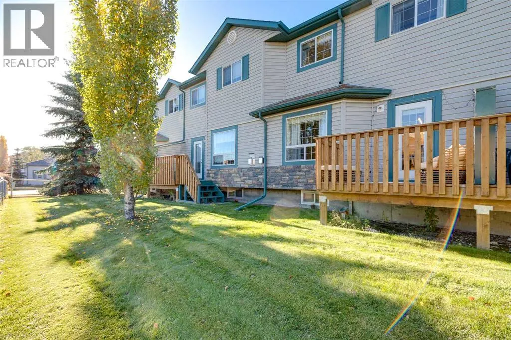 25, 156 Canoe Drive SW