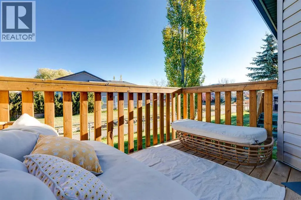 25, 156 Canoe Drive SW