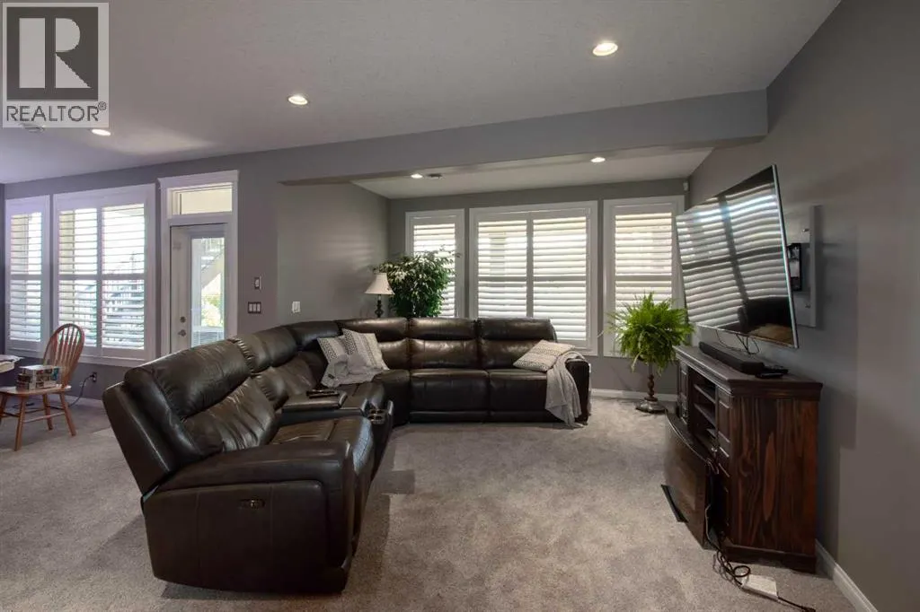 166 Nolancliff Crescent NW