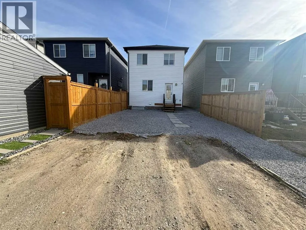 399 Hotchkiss Manor SE