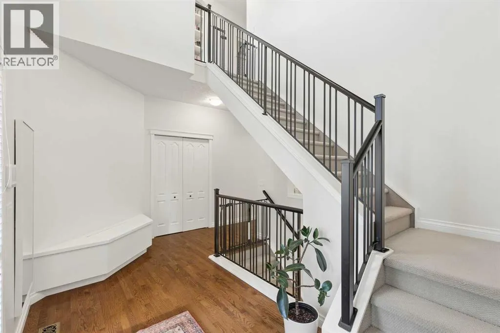 270 Cougar Ridge Drive SW