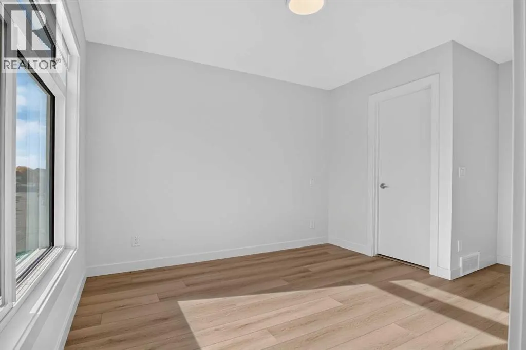 267 Dieppe Drive SW