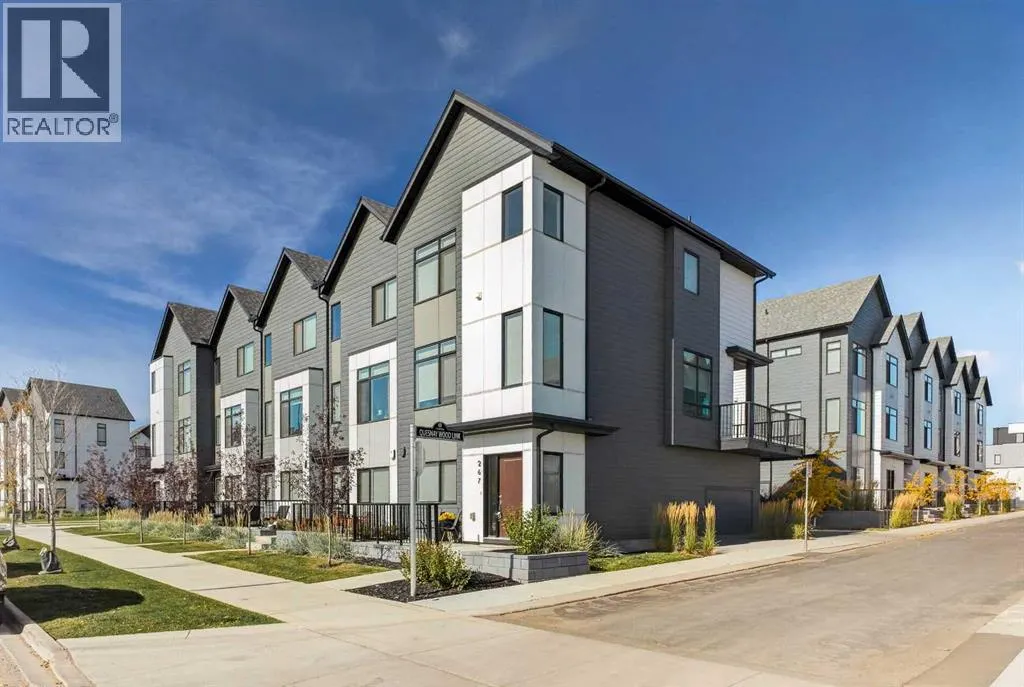 267 Dieppe Drive SW