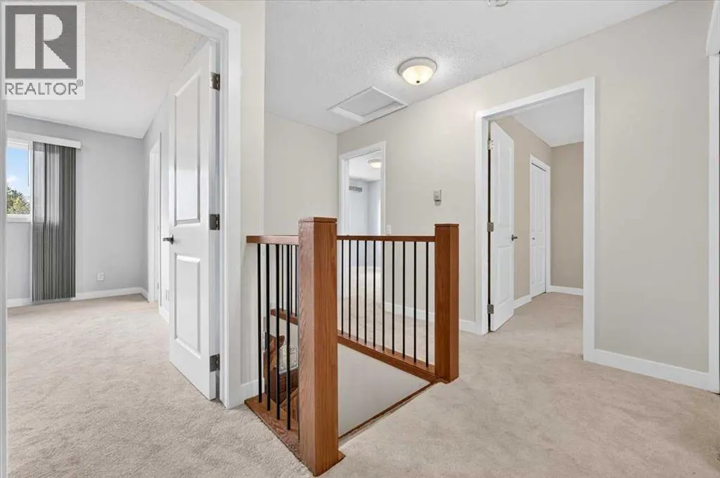 316 Parkland Way SE
