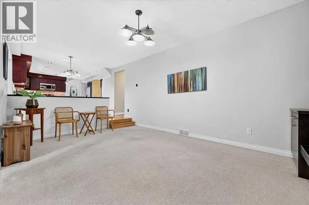 316 Parkland Way SE