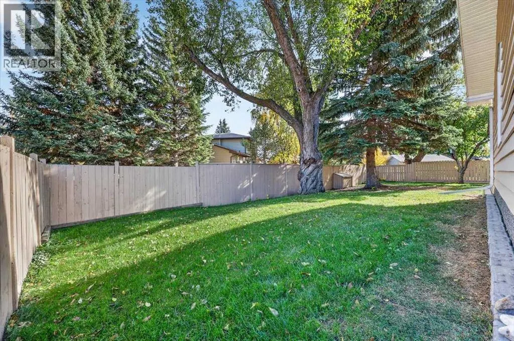 316 Parkland Way SE