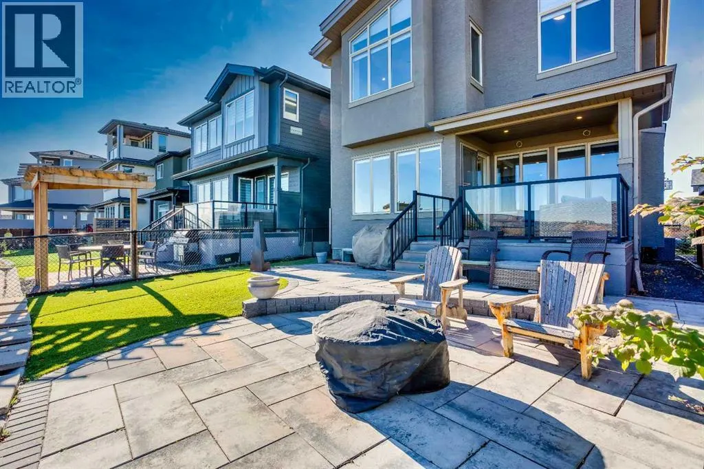 96 Walcrest View SE