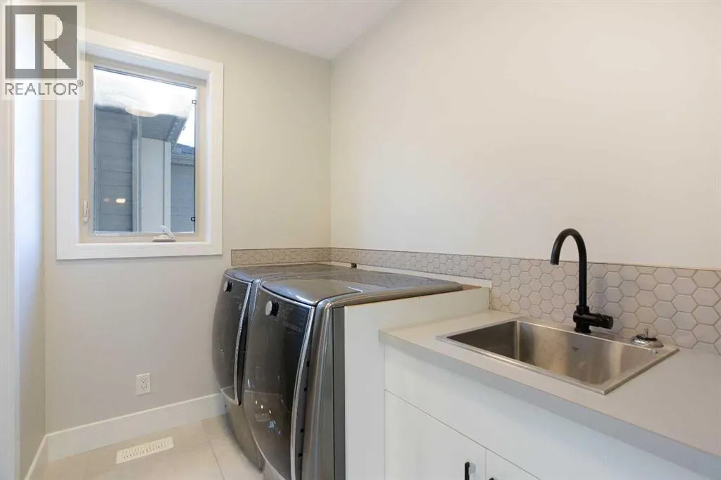 96 Walcrest View SE