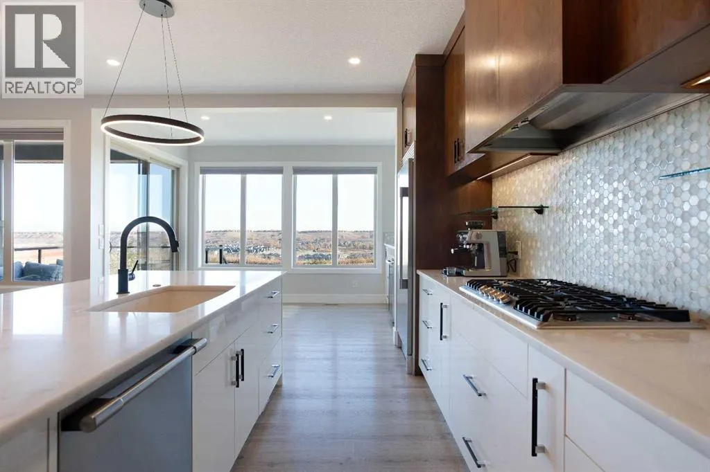 96 Walcrest View SE