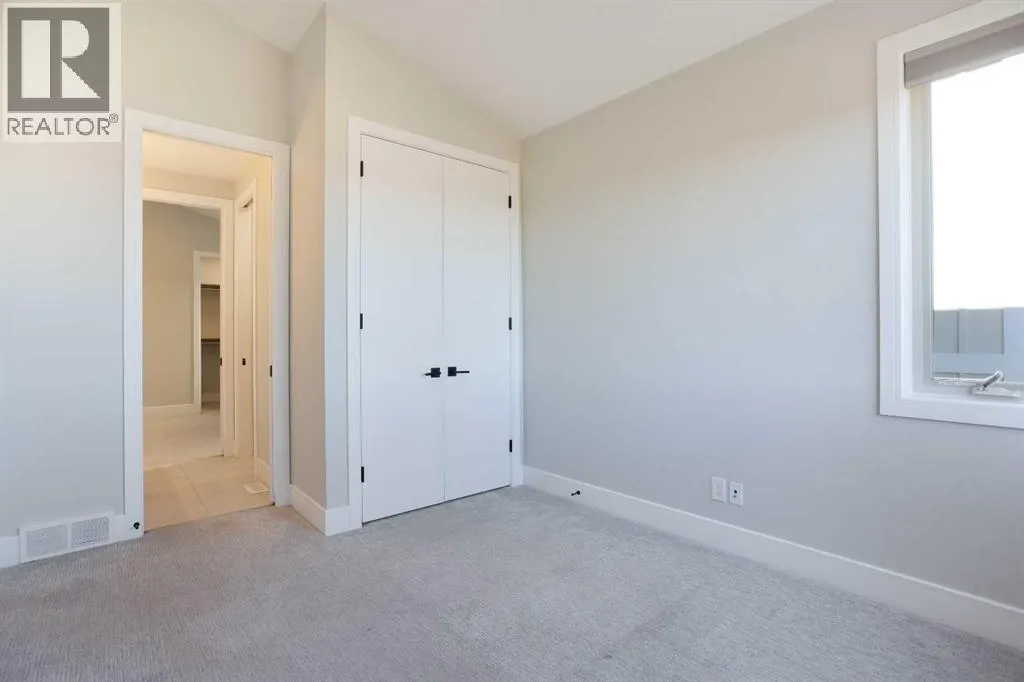 96 Walcrest View SE