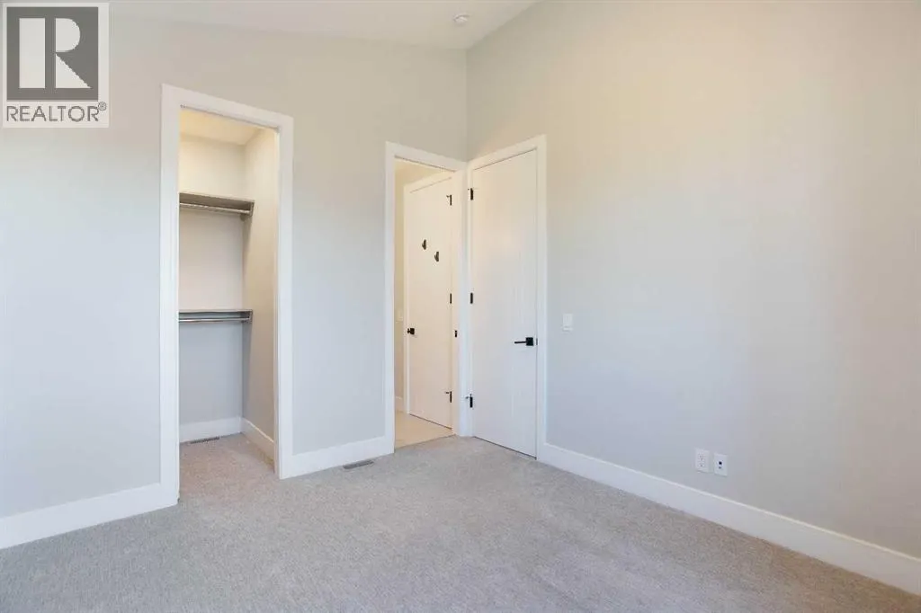 96 Walcrest View SE