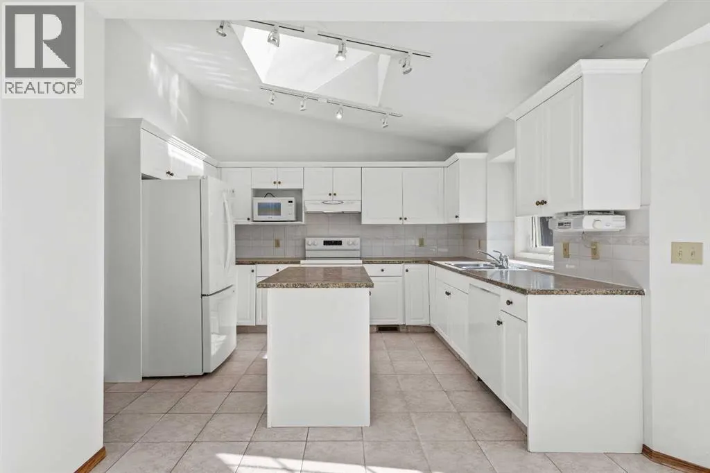 707 Hawkside Mews NW