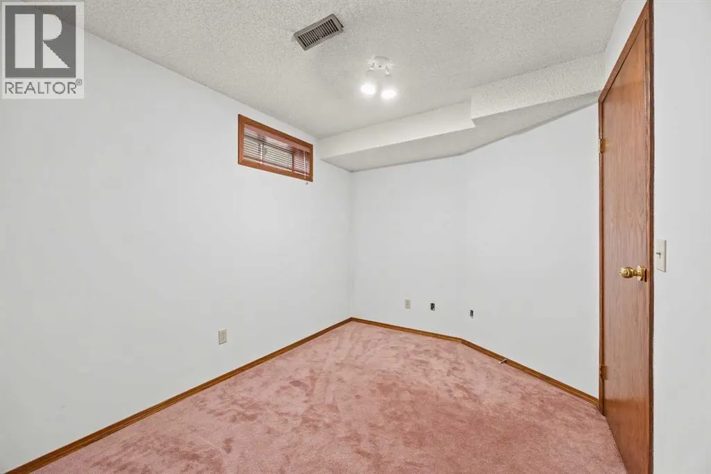 707 Hawkside Mews NW